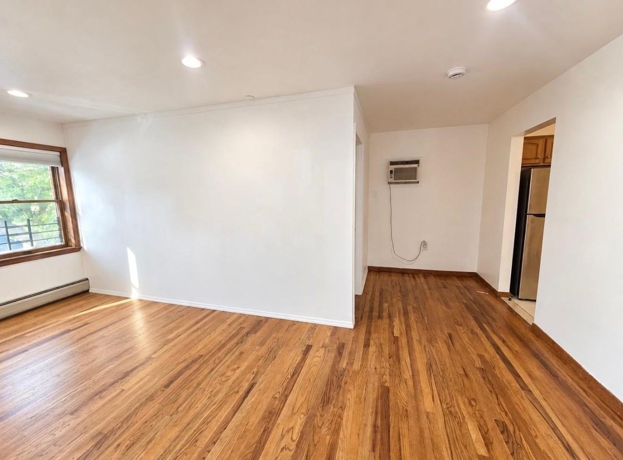260 Broadway #2A - Photo 7 of 23