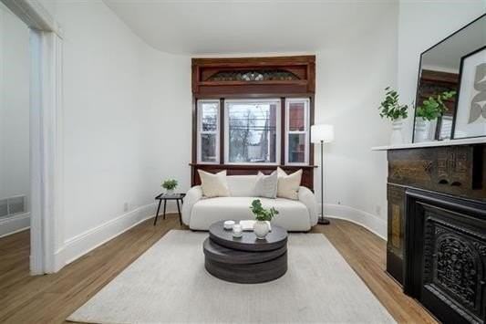 103 Crescent Ave - Photo 5 of 19