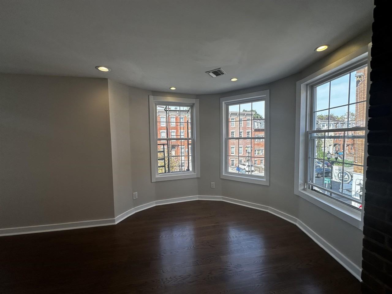 678 Bergen Ave #3 - Photo 7 of 28