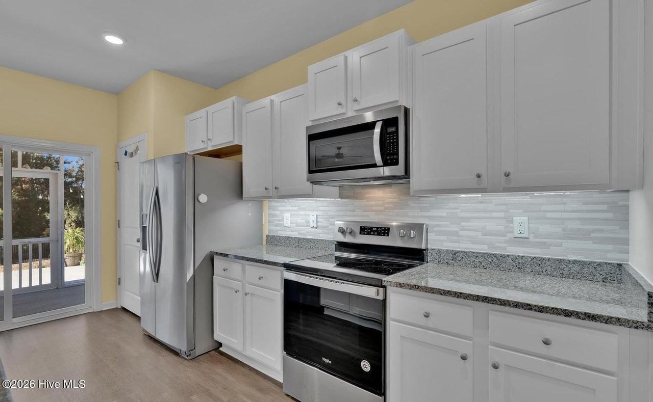 1551 Murre Ct Se - Photo 3 of 10