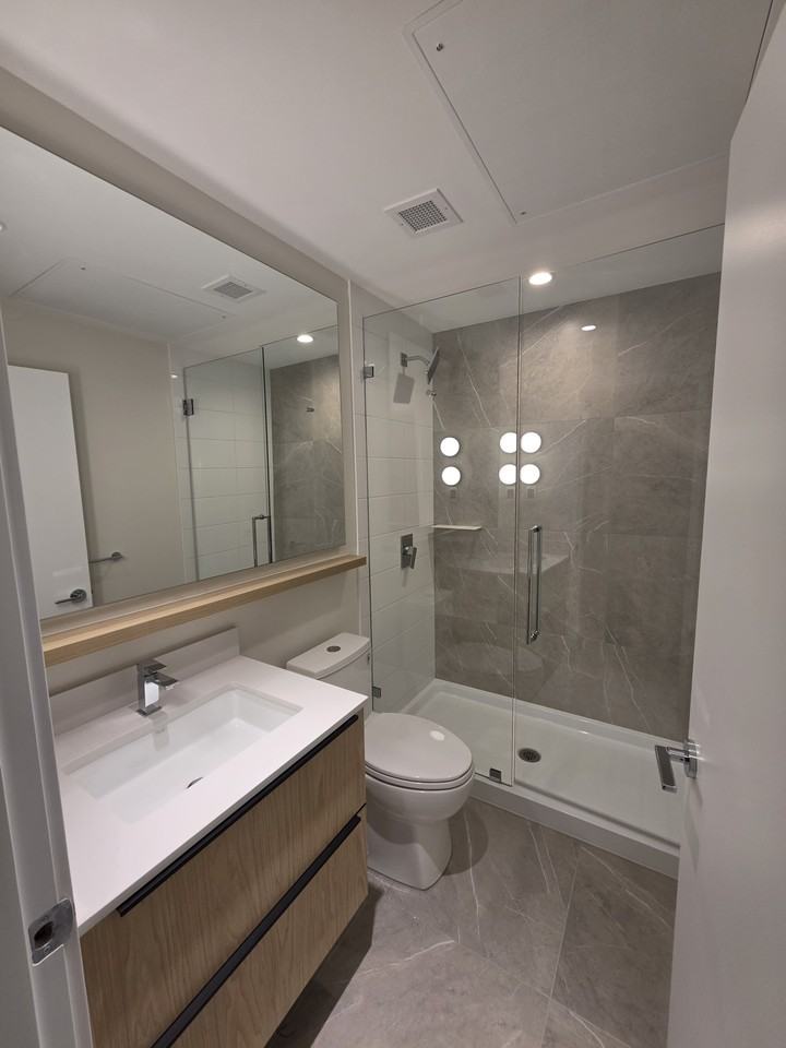 612 Elmwood Street #15th - Photo 4 of 8