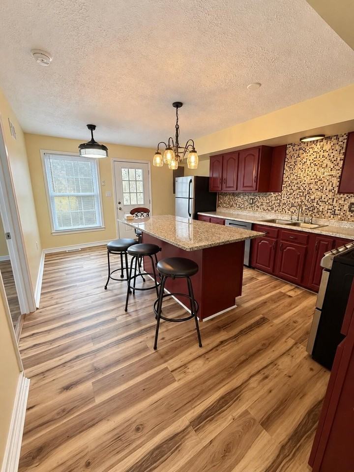 913 Bordallo Dr - Photo 6 of 17