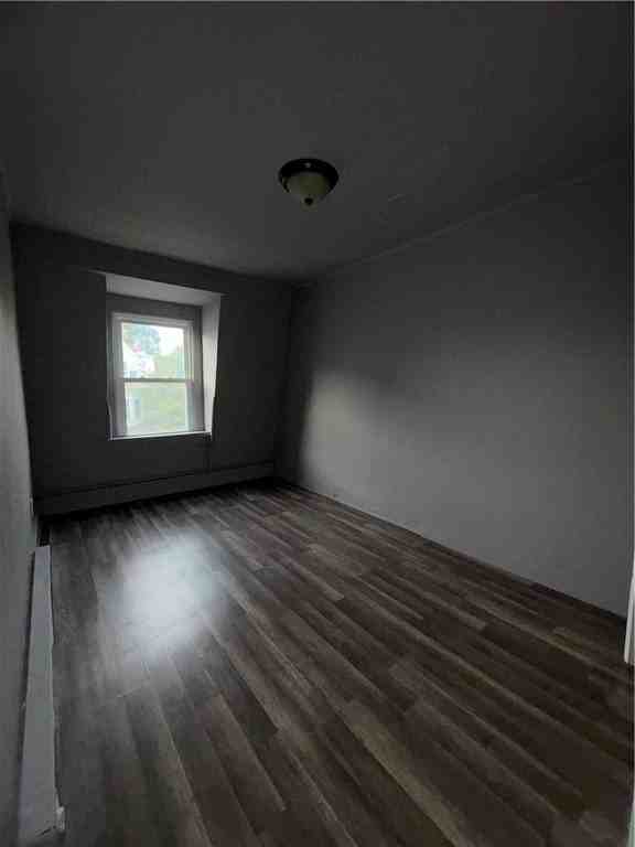 532 W Tilghman St #4 - Photo 4 of 4