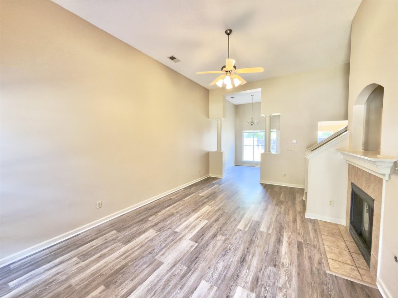 1404 Marhill Cv - Photo 2 of 20