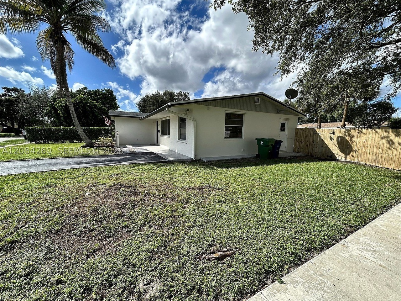 5001 Sw 94th Way - Photo 6 of 32