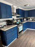 featured image of 124 S Bay Harbor Dr #124
