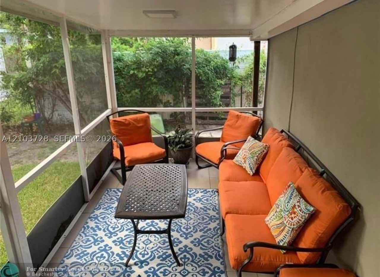 3730 Sw 47th Ave - Photo 2 of 6