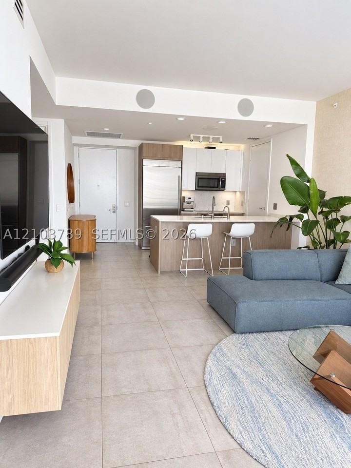 1300 Brickell Bay Dr #3805 - Photo 4 of 46