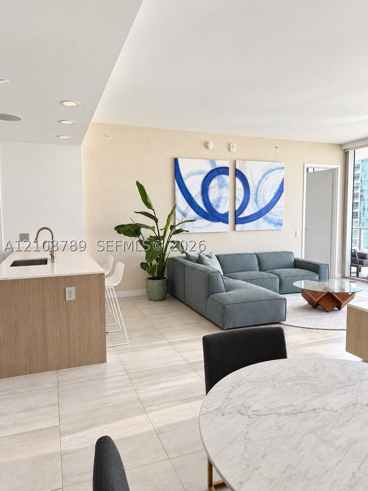 1300 Brickell Bay Dr #3805 - Photo 7 of 46