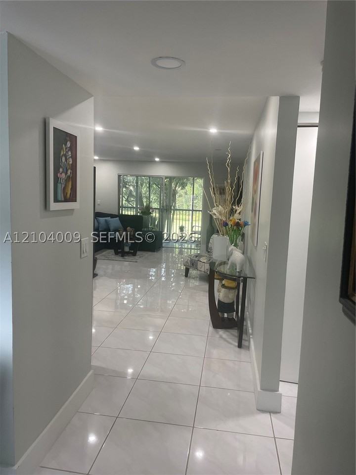 1110 Sw 125th Ave #207M - Photo 3 of 13