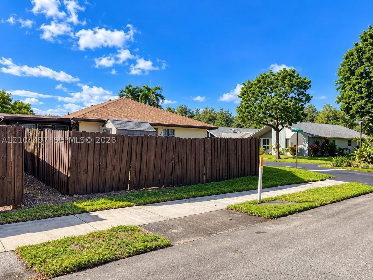 2074 Sw 71st Way - Photo 7 of 12