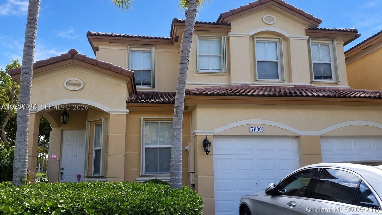 7639 Nw 113th Path - Photo 4 of 40