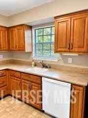 60 Pheasant Run - Photo 2 of 24