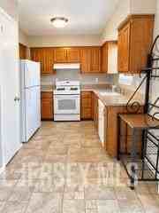 60 Pheasant Run - Photo 3 of 24