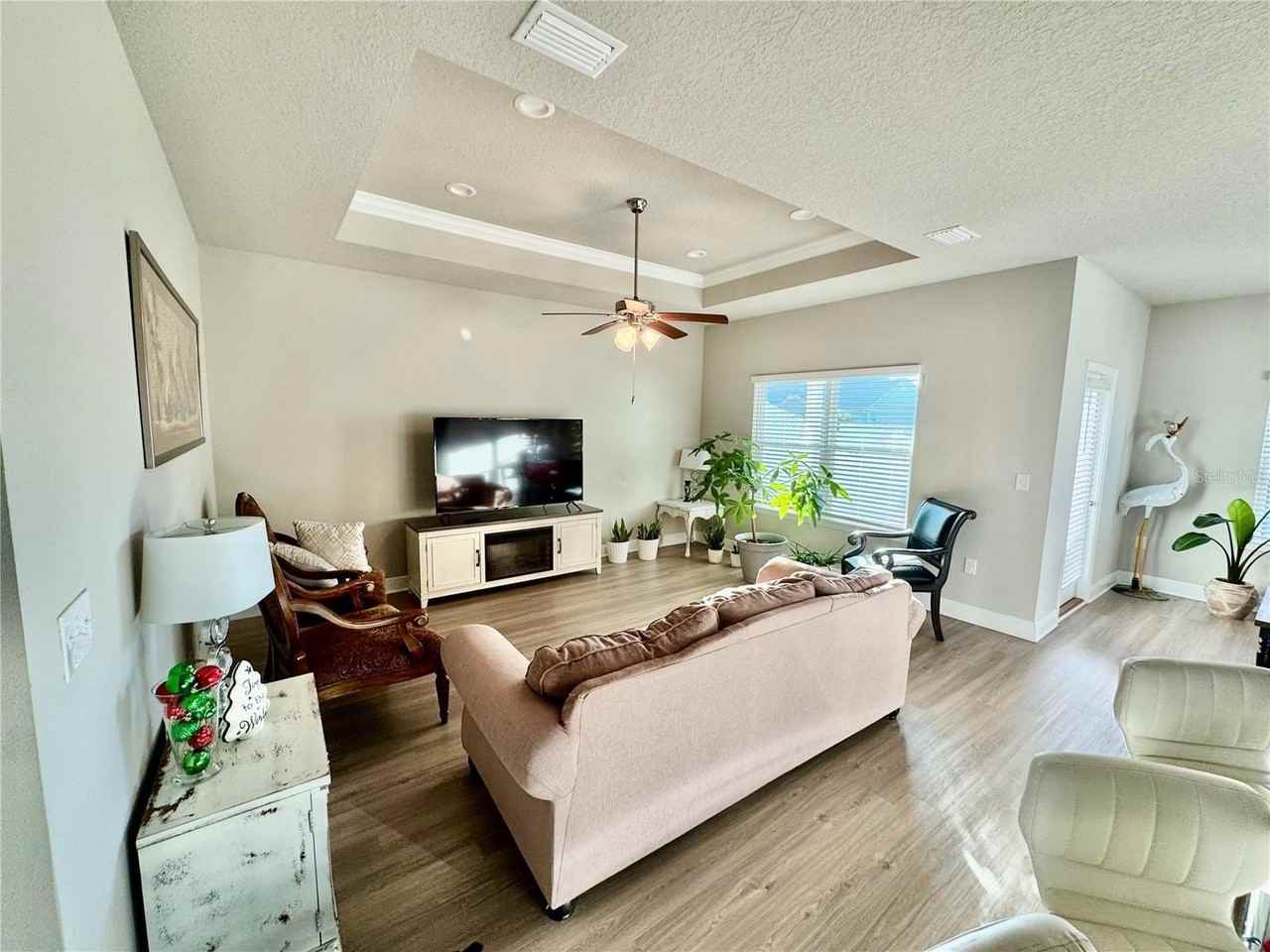 223 Moonraker Cir - Photo 3 of 29