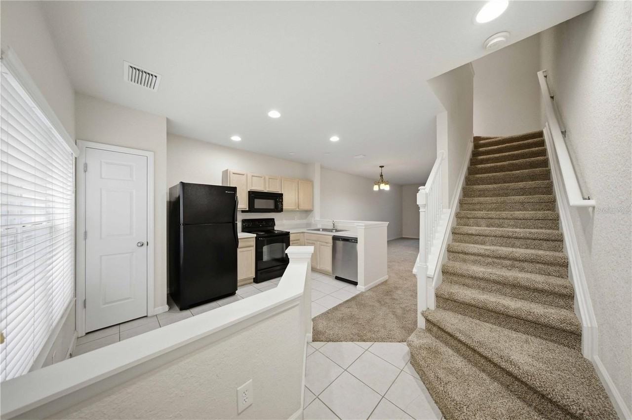 4459 Sw 49th Ave - Photo 3 of 31