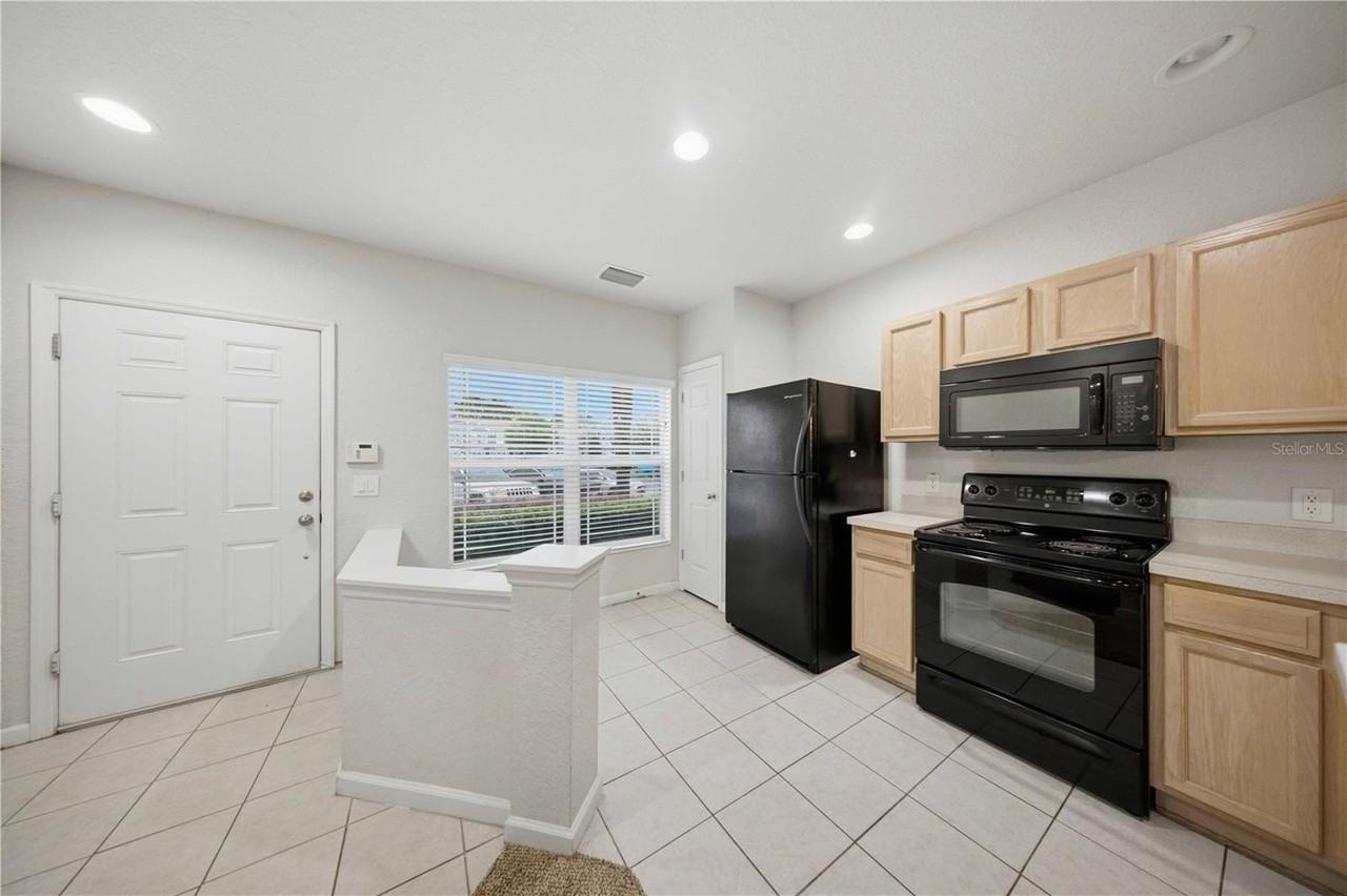 4459 Sw 49th Ave - Photo 4 of 31