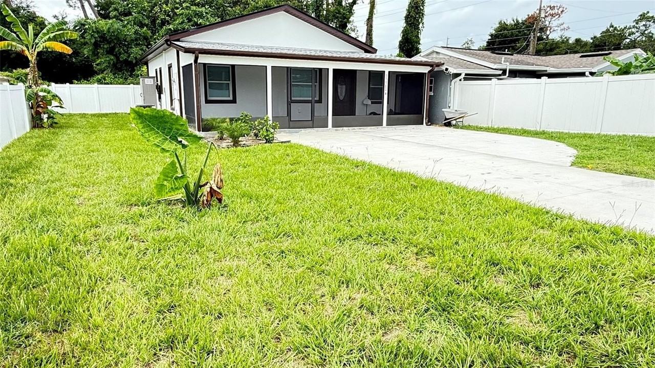 37542 Eiland Blvd - Photo 3 of 21