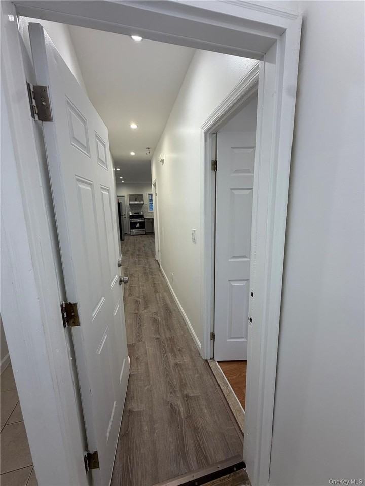 21626 99th Ave #1stFL - Photo 2 of 9