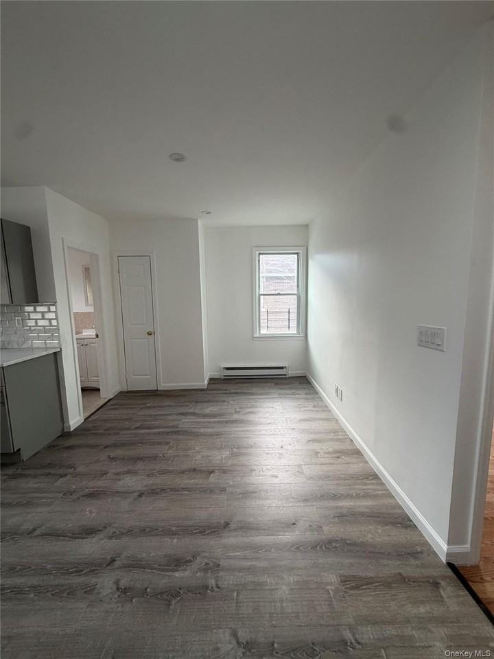 21626 99th Ave #2ndFL - Photo 4 of 13