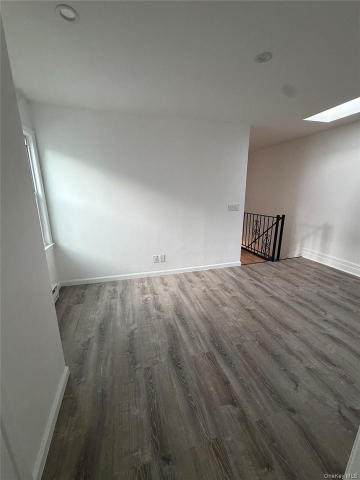 21626 99th Ave #2ndFL - Photo 7 of 13