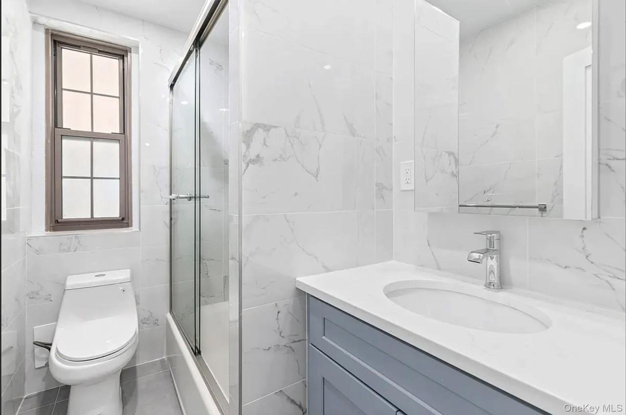 1100 Grant Ave #4B - Photo 7 of 10