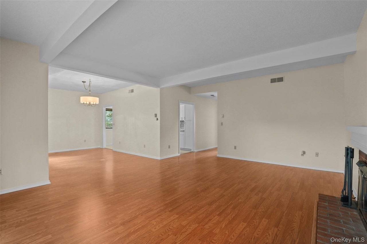 205 Heritage Hls #B - Photo 4 of 18