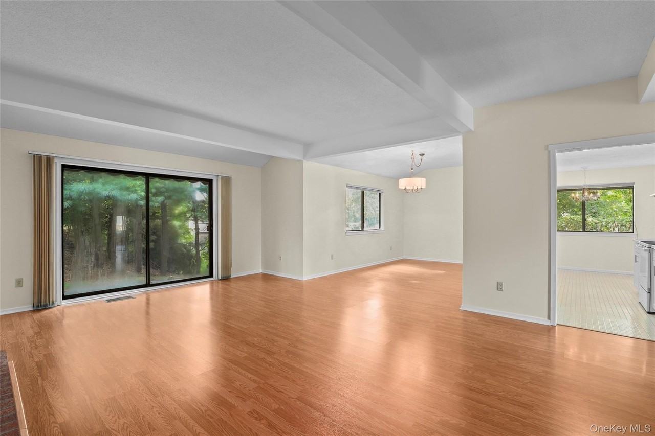205 Heritage Hls #B - Photo 7 of 18