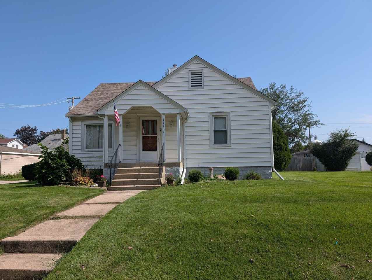 11131 2nd St