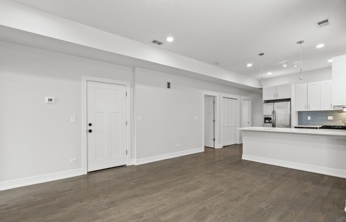 1321 S Lawndale Ave #1 - Photo 4 of 9