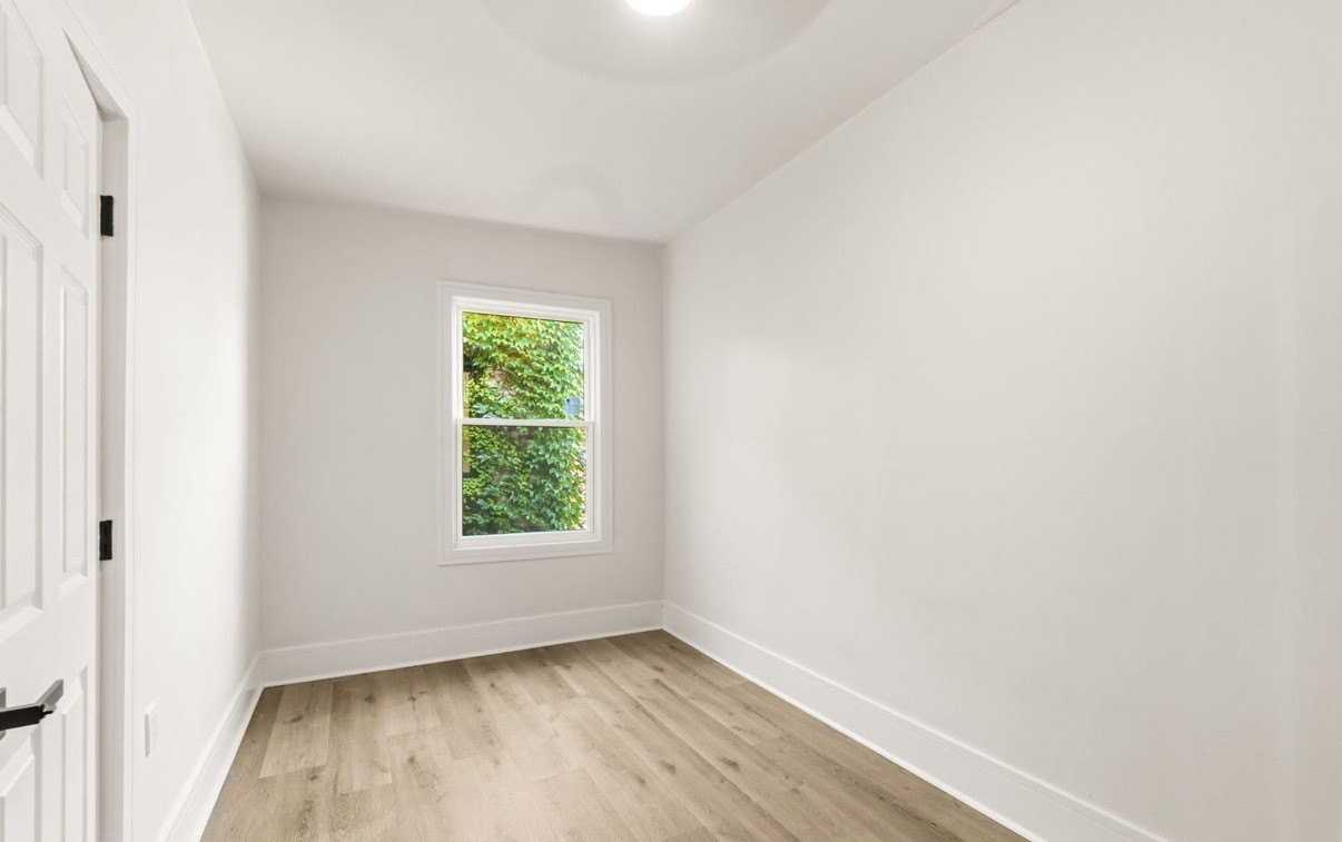 2112 S Drake Ave #2 - Photo 4 of 9