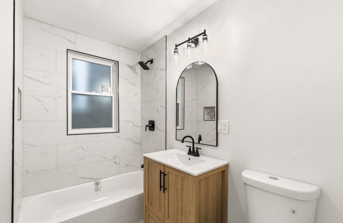 2112 S Drake Ave #2 - Photo 5 of 9