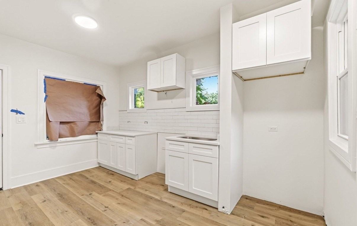 2112 S Drake Ave #2 - Photo 6 of 9