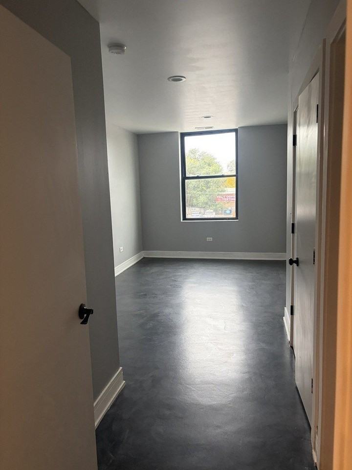 10301 S Kedzie Ave #3 - Photo 6 of 14