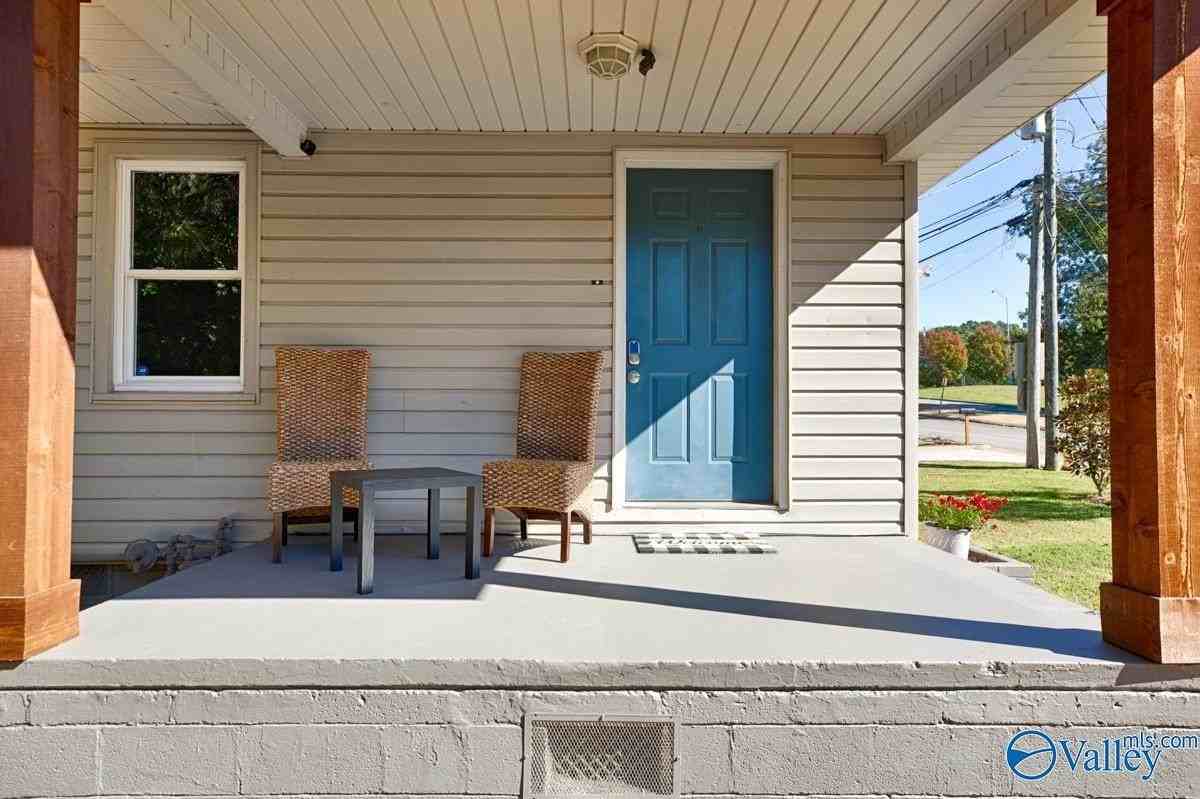 4006 Cloverdale Dr Nw - Photo 3 of 33
