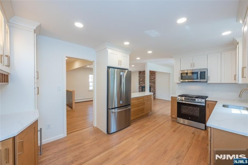 34 Homewood Ave - Photo 6 of 20