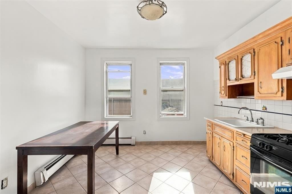 234 Oakdene Ave #2 - Photo 7 of 17