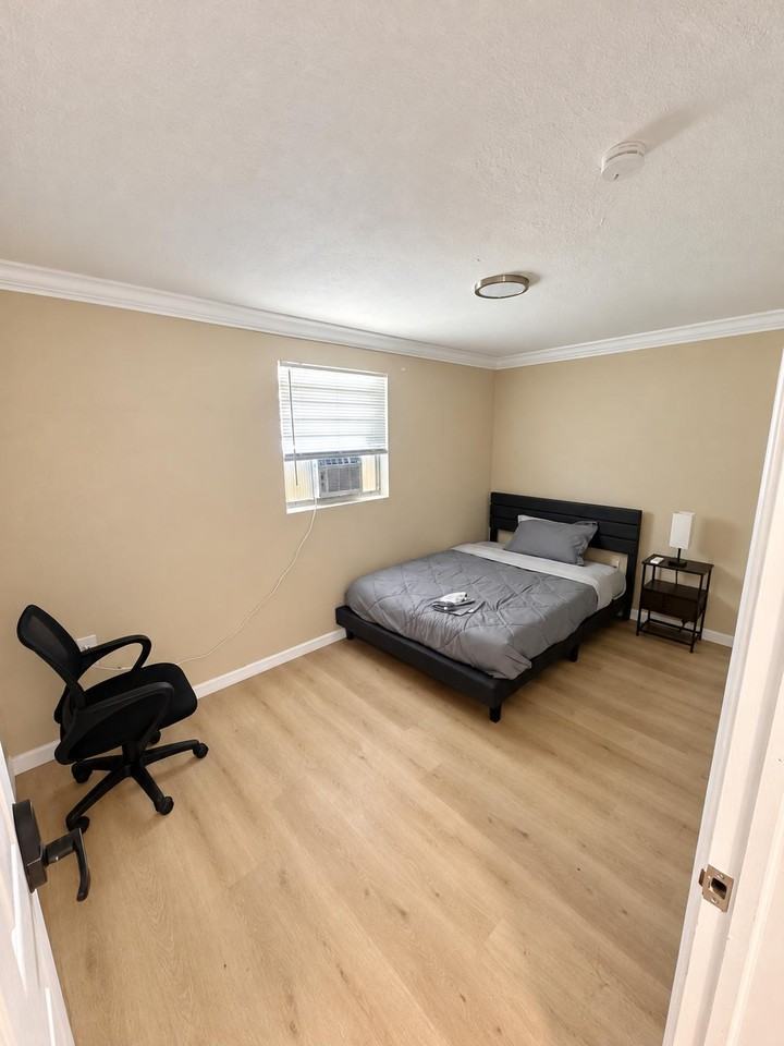 Drane St Nw - Photo 7 of 26