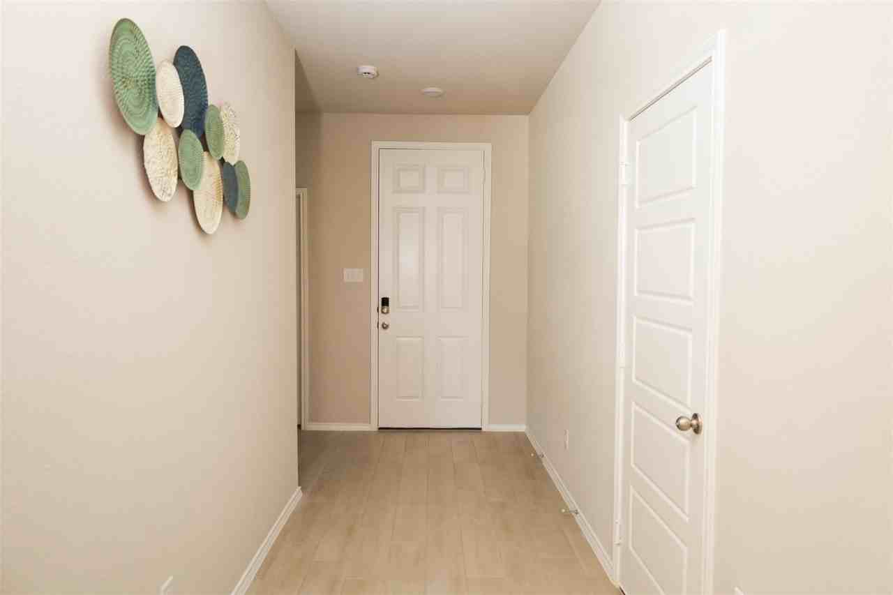 5957 Revere Dr - Photo 3 of 24
