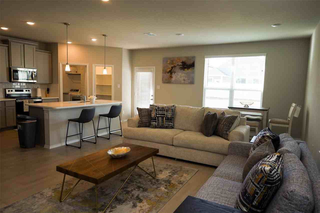 5957 Revere Dr - Photo 4 of 24