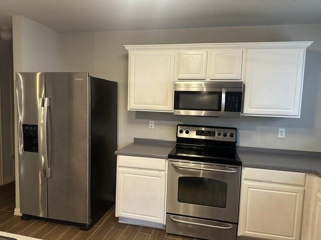 4921 Thorn Hollow Dr - Photo 2 of 21