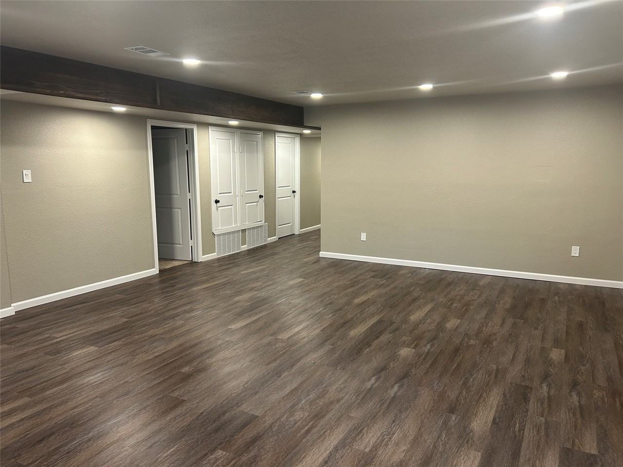 10312 Desdemona Dr - Photo 3 of 26