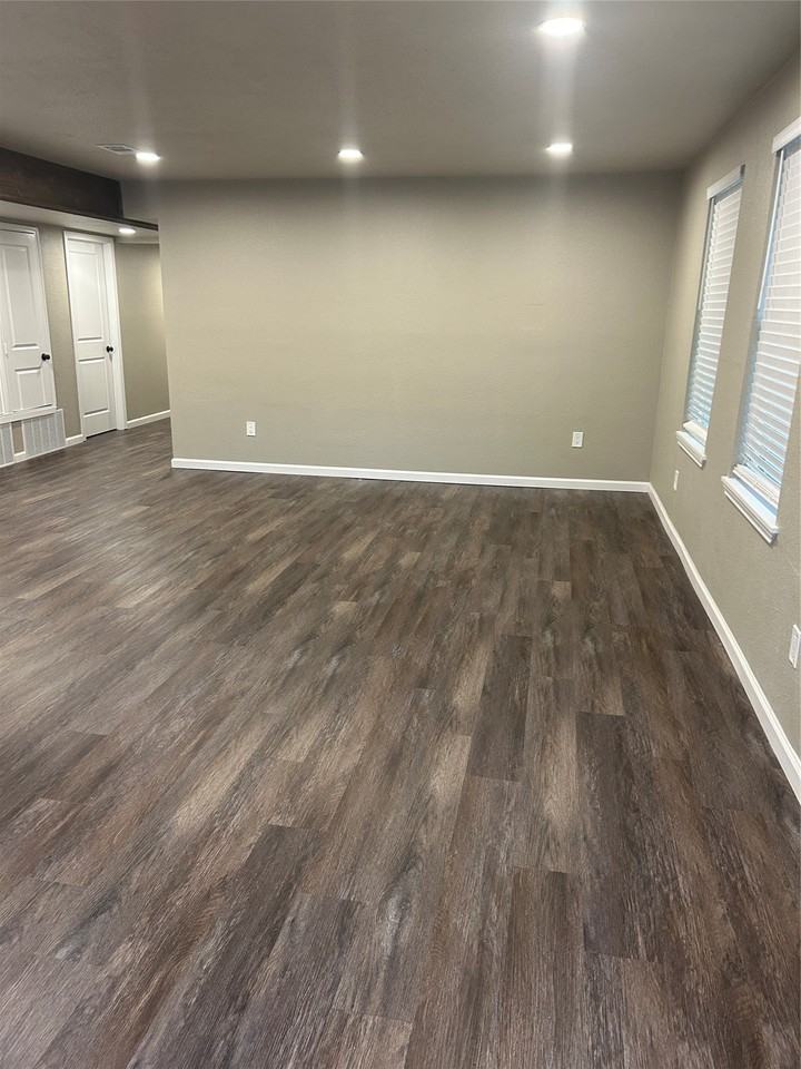 10312 Desdemona Dr - Photo 5 of 26