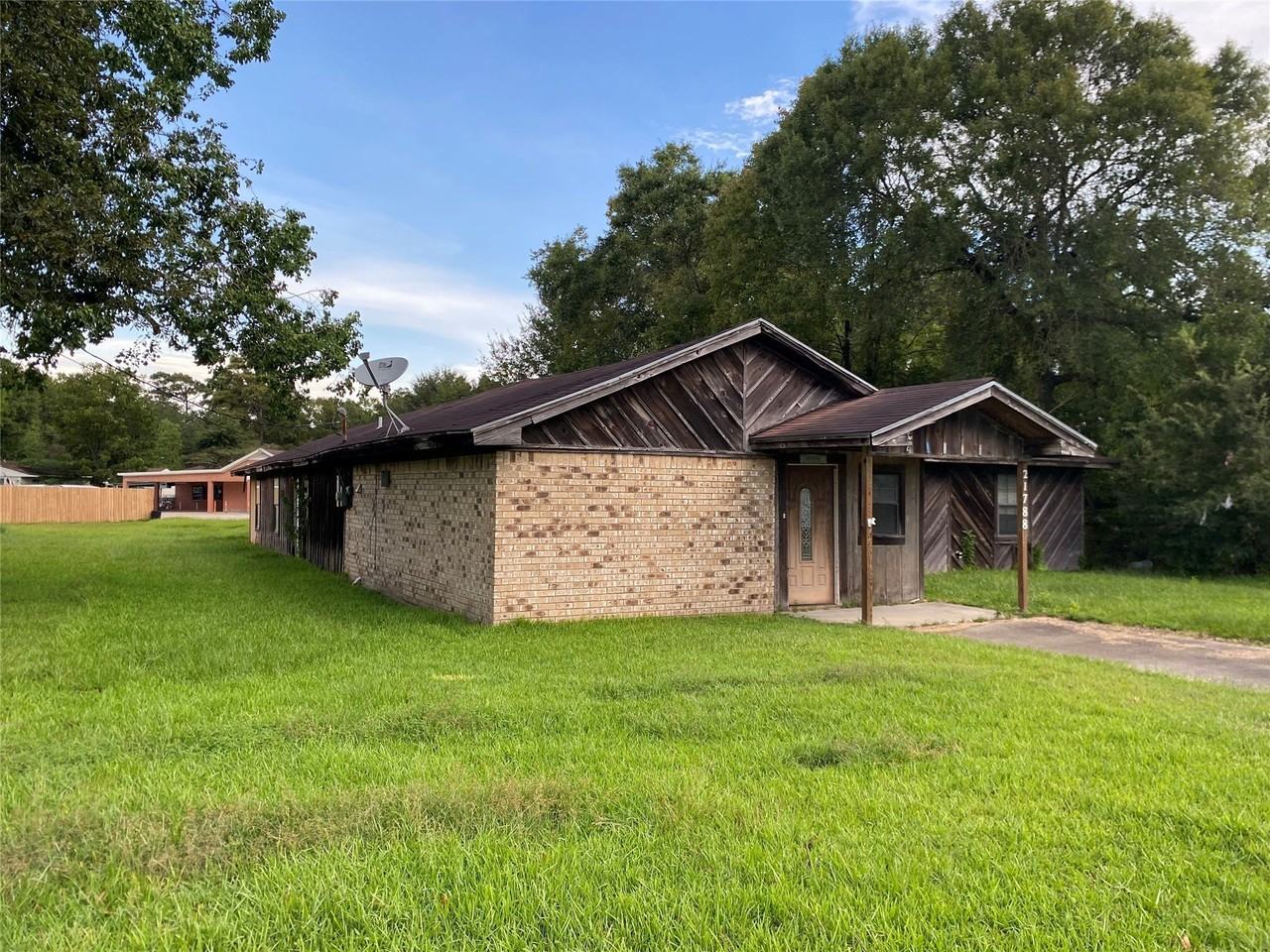 21788 Ih 10 - Photo 2 of 21