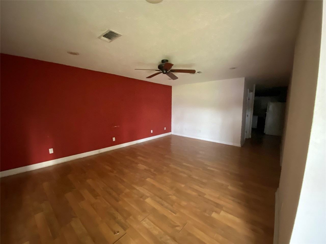 21788 Ih 10 - Photo 4 of 21