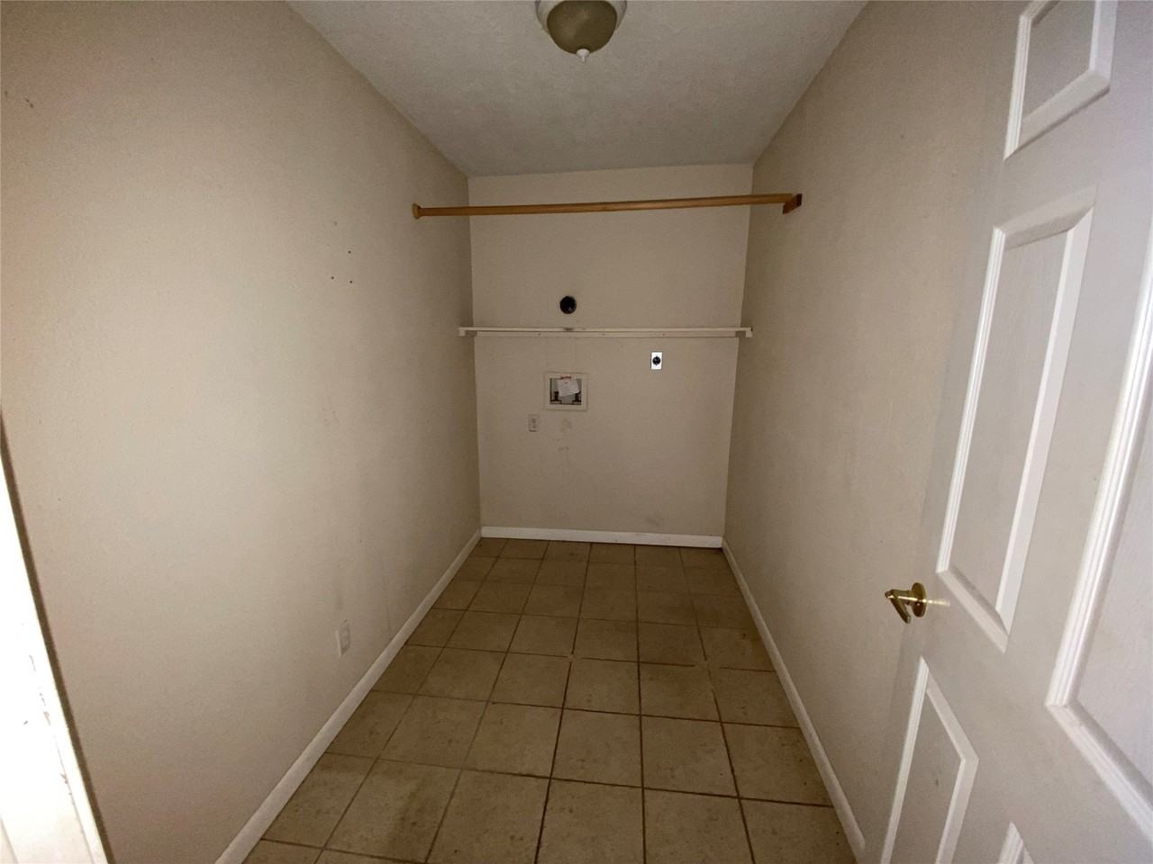 21788 Ih 10 - Photo 7 of 21