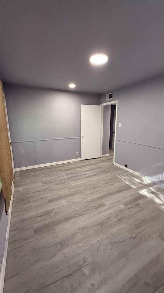 605 Biggs Ter - Photo 4 of 24