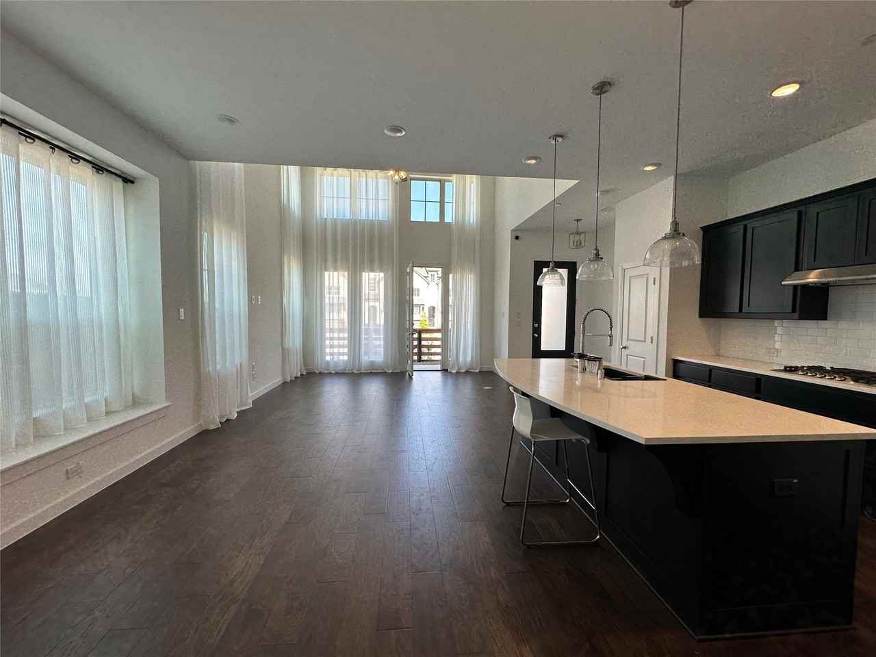 358 Somerville Dr - Photo 4 of 24