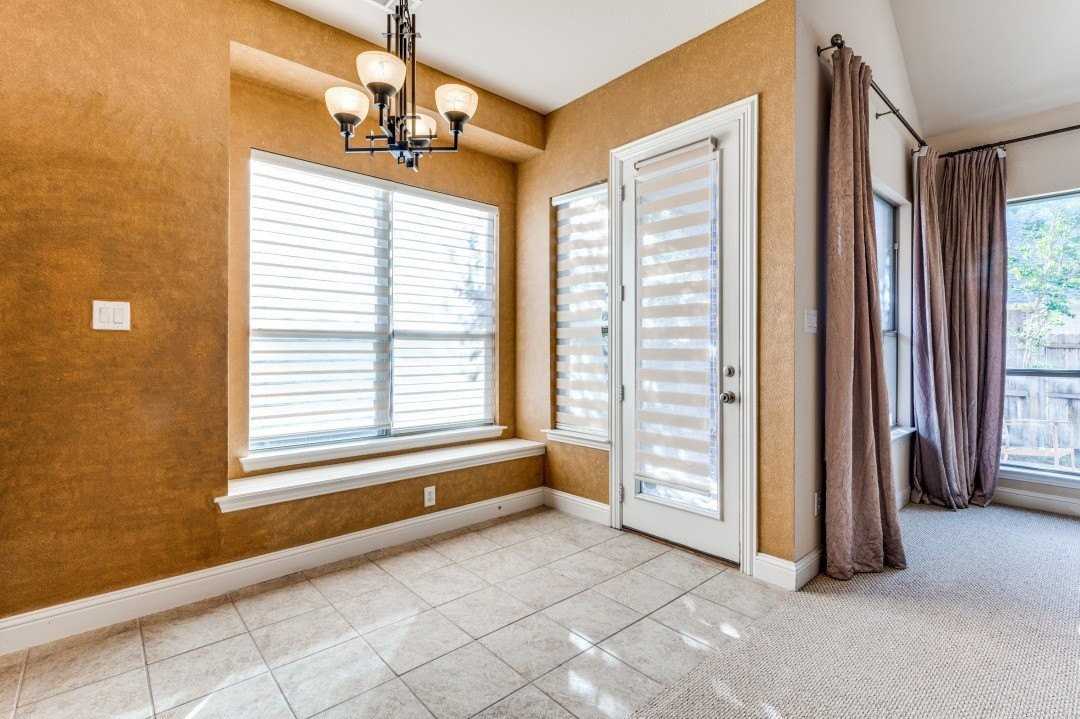 4652 Phillip Dr - Photo 6 of 24