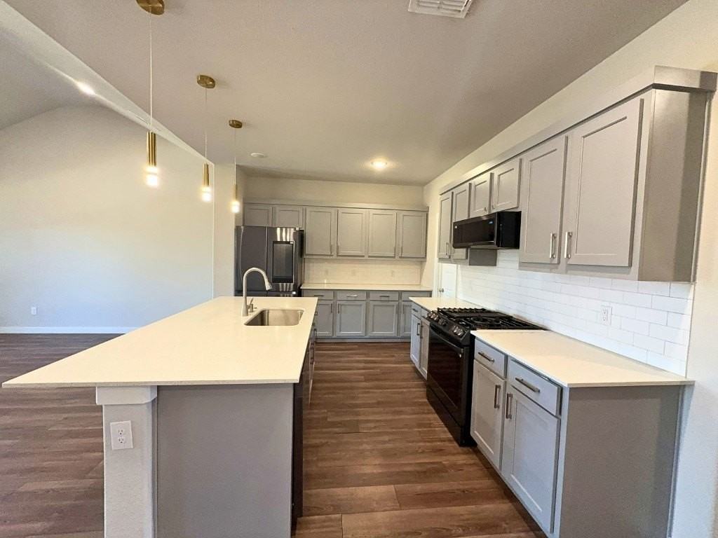 10740 Juniper Canyon Way - Photo 3 of 16